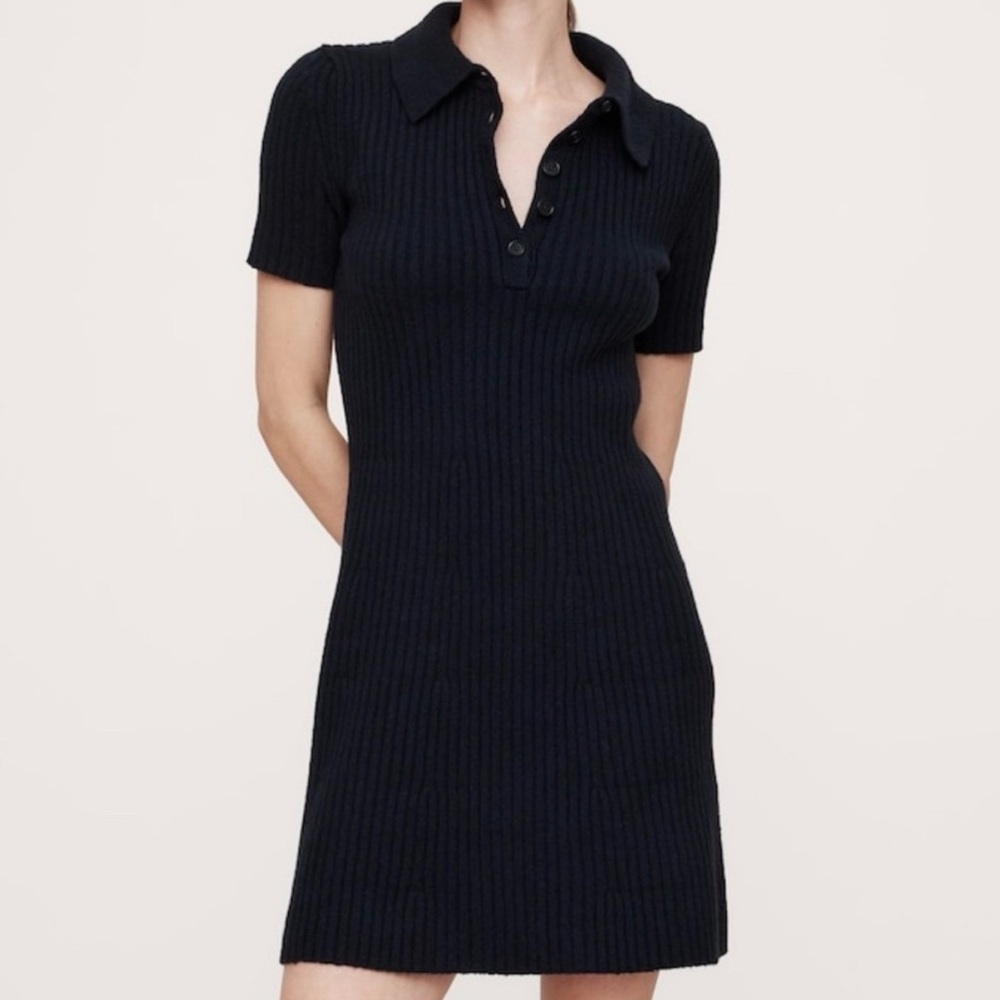 Elegant Ribbed Knit Dress